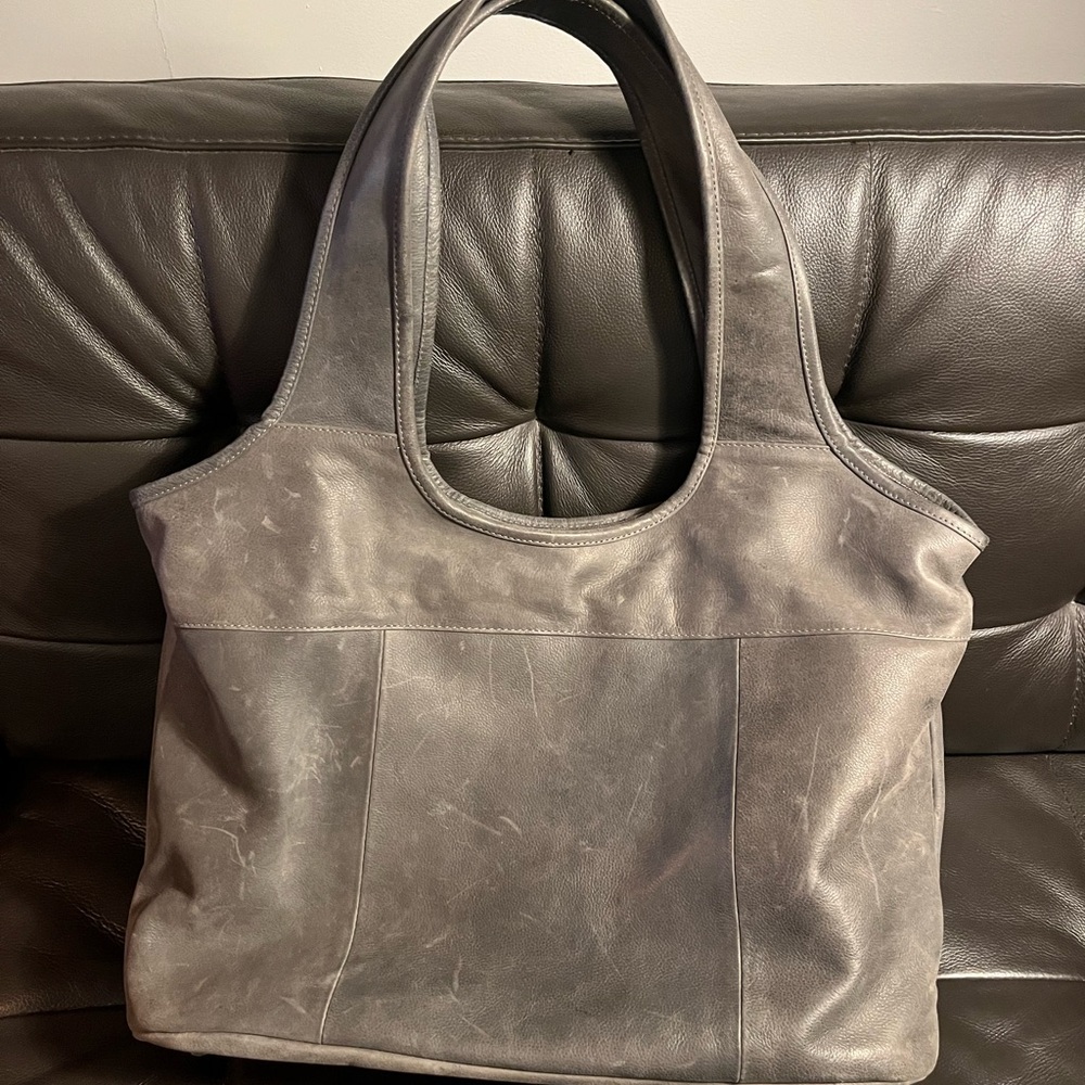 Sophisticated Gray Leather Tote Bag